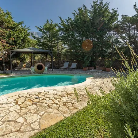 Villa Cecilia *